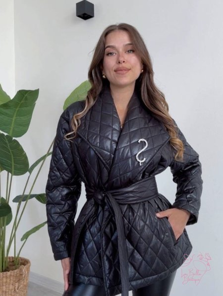 جاكيت نفخ ربط مع بروش