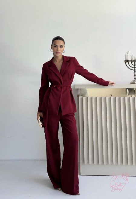 طقم Elegant رسمي مع قشاط